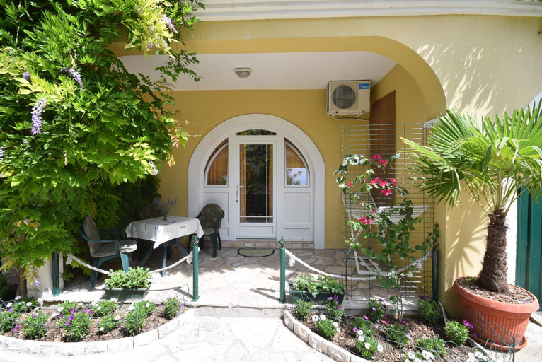 Balcony/terrace 2, Huter Apartments