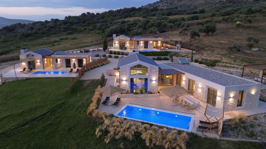 Others 2, Villas Mandalos, West Greece