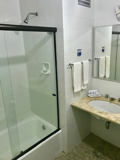 Bathroom 3, Dan Inn Sao Jose Dos Campos, São José dos Campos