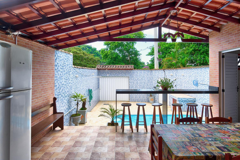 Others 5, Casa Tropical, Parati