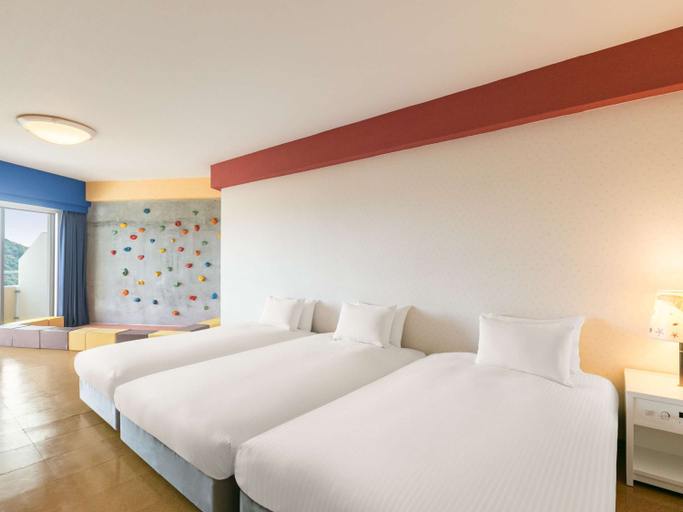 Bedroom 3, Grand Mercure Awaji Island Resort & Spa, Minamiawaji