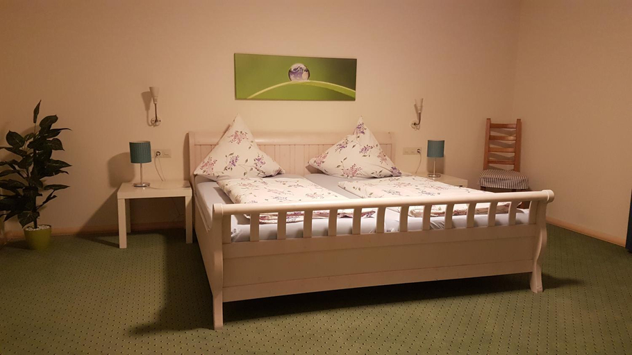 Bedroom 4, Pension am See, Breisgau-Hochschwarzwald