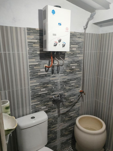 Bathroom 5, Jala Sutra Cottages, Banyuwangi