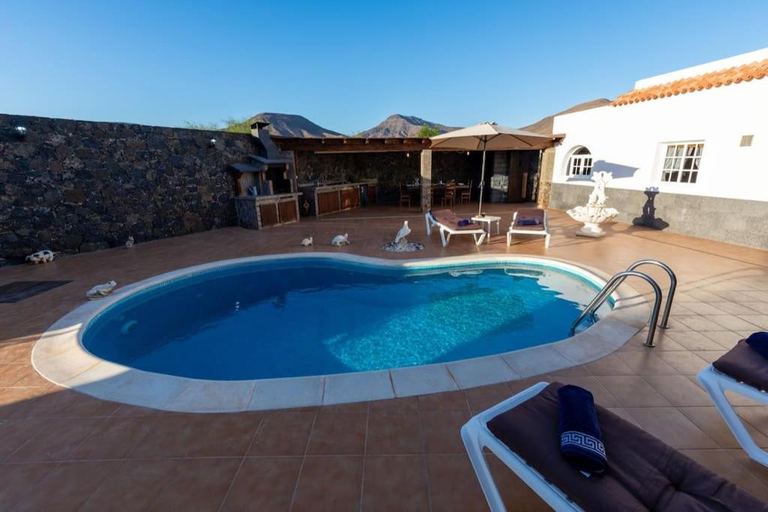 Swimming pool 2, Villa Sara Fuerteventura, Las Palmas