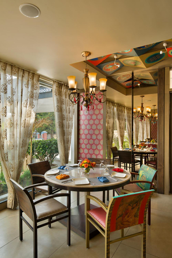 Food & Drinks 5, The Baroda Residency, Vadodara