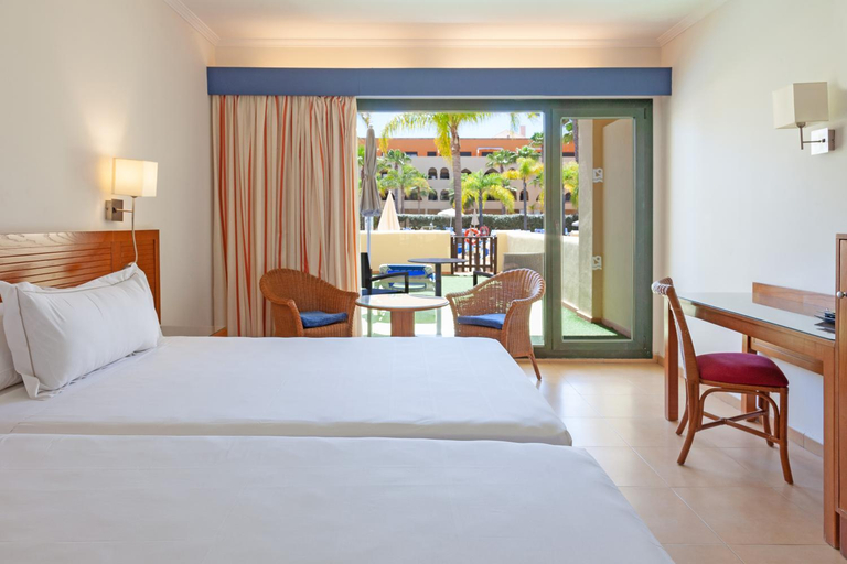 Bedroom 3, Playa Marina Spa Hotel - Luxury, Huelva