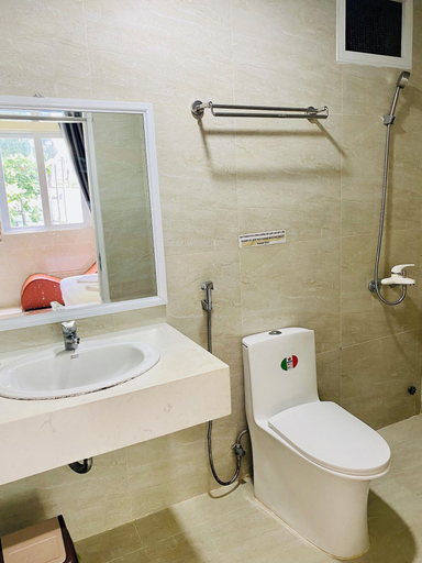 Bathroom 1, Dream Hotel, Nha Trang
