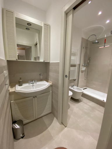 Bedroom 5, Suites 5 Stelle nel Borgo di Varazze, Savona