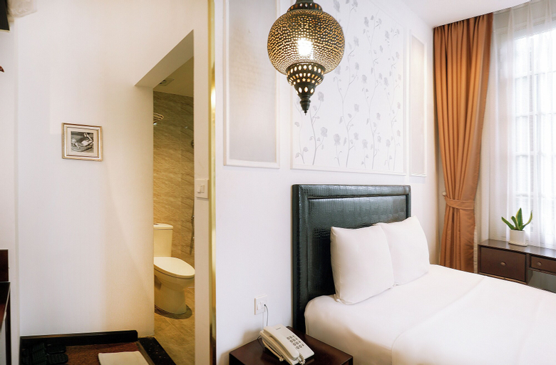 Bedroom 24
