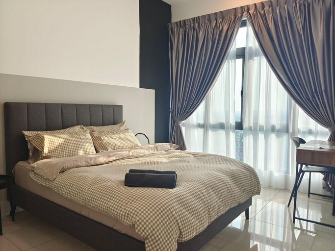 Bedroom 2, 8Scape Cozy New Big Pool Suites By STAY, Johor Bahru