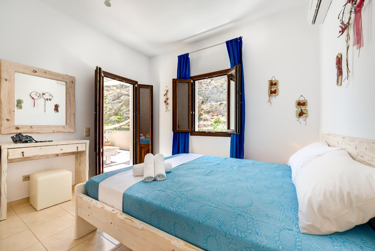 Bedroom 5, Moschatos Beach House, South Aegean