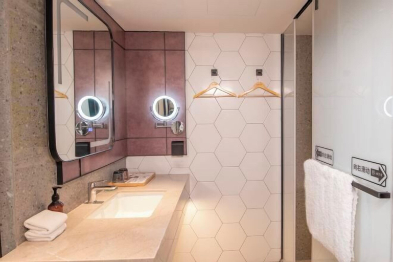Bathroom 8