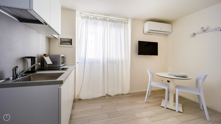 Room 4, Italianway - The B Village Superior - 5Y, Milano