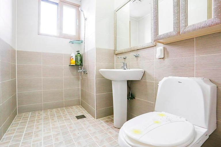 Bathroom 3, Jeju Special Pension, Jeju