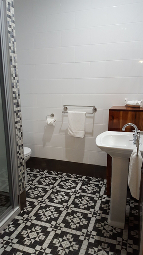Bathroom 4, Alexandria Bed & Breakfast, Waratah/Wynyard - Pt A