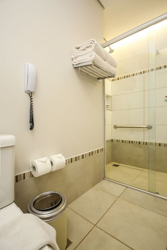 Bathroom 5, Rio Quente Cristal Resort, Rio Quente