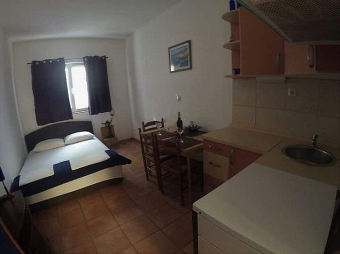 Bedroom 3, Apartments Villa Sarajevo, Vodice