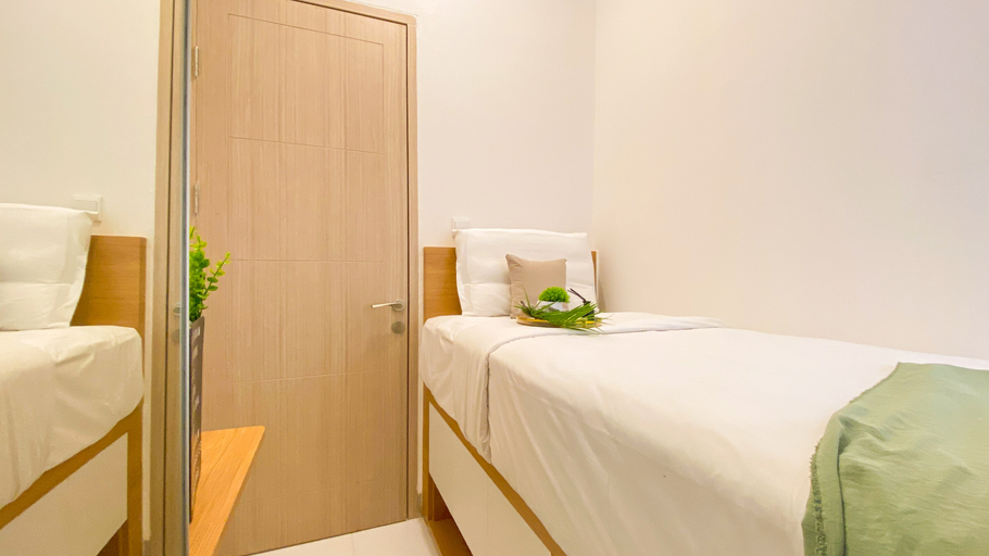 Bedroom 4, Good and Simply 2BR Tokyo Riverside Apartment By Travelio, Tangerang