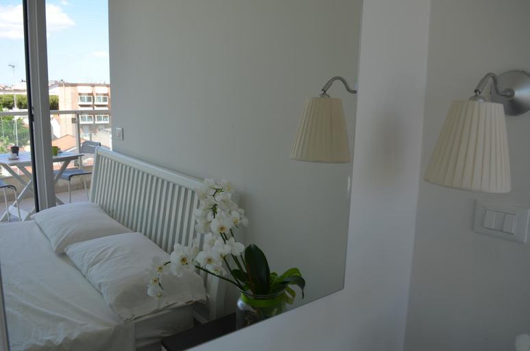 Others 3, Residence Empire, Rimini