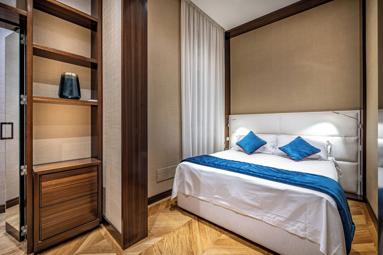 Bedroom 2, YID SMN LUX, Florence