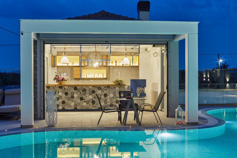 Food & Drinks, GreyStone Suites, Central Macedonia