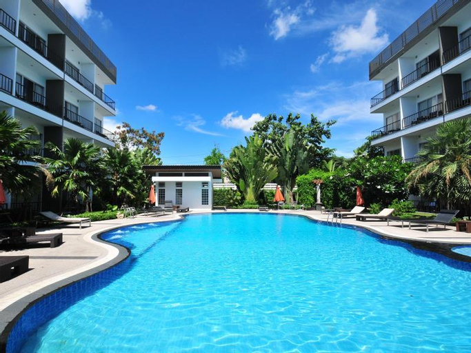 Swimming Pool 8