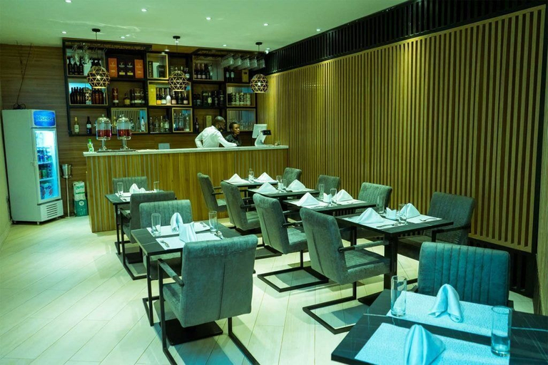 Food & Drinks 3, 649 Suites, Oshimili North
