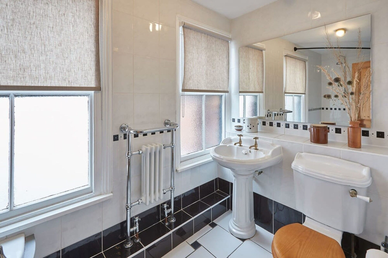 Bathroom, Host Stay Emerald Residence, Redcar and Cleveland