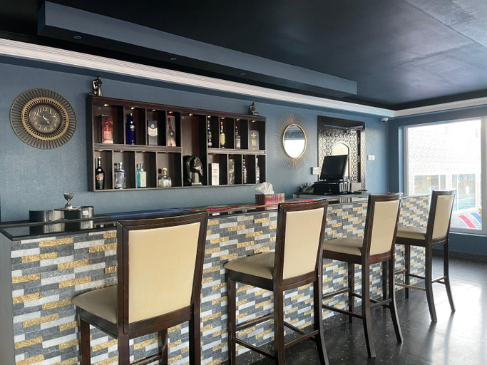 Food & Drinks 5, Turtle Beach Resort, Sur