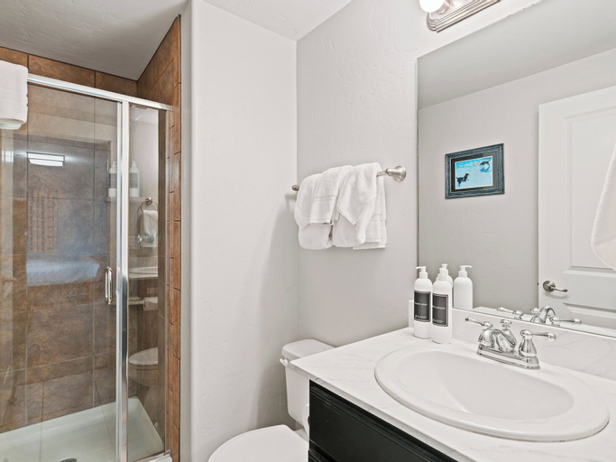 Bathroom 8