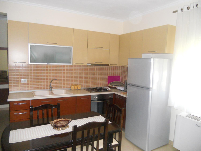 Others 4, Villa Braho 1, Pogradecit