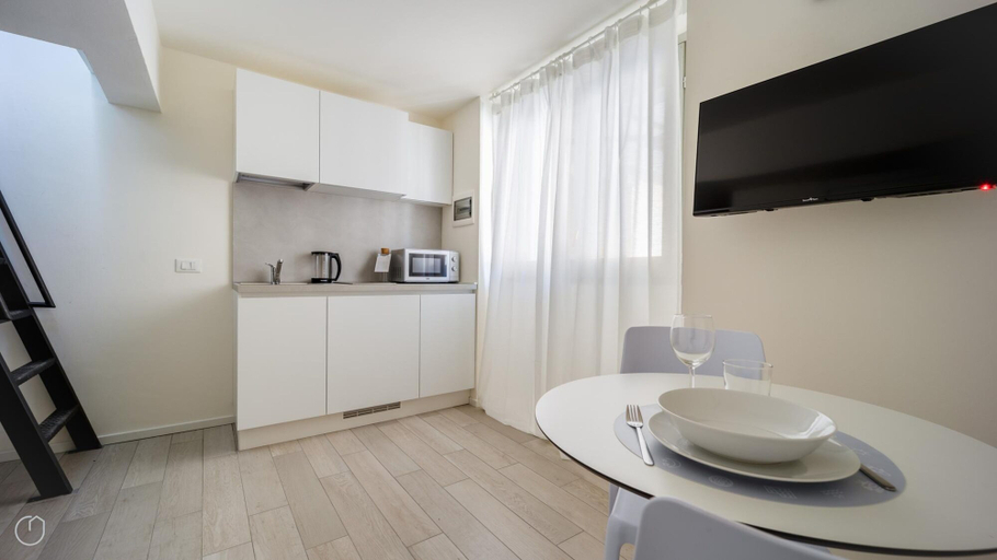 Room 5, Italianway - The B Village Superior - 5Y, Milano