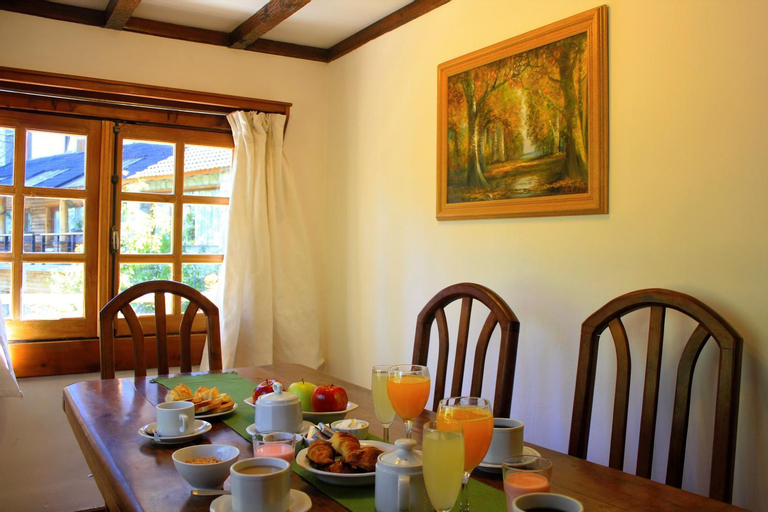 Dining Room 7