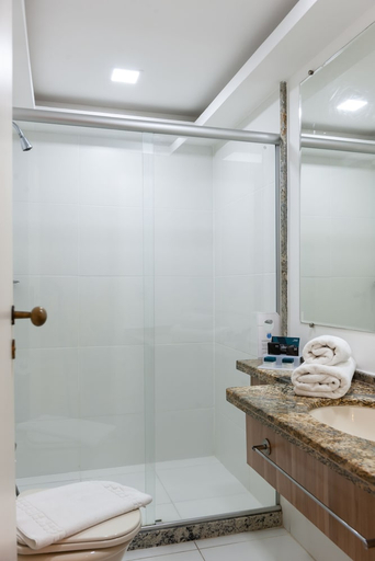 Bathroom 5, Slaviero Hotel Vitoria, Vitoria