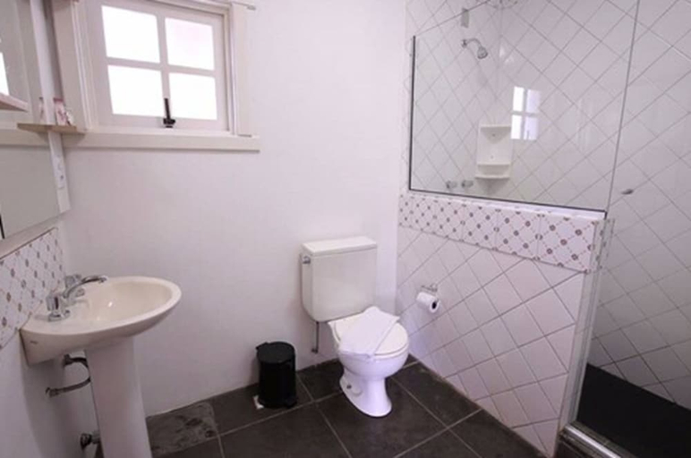 Bathroom 3, Aardvark Inn Pousada, Gramado