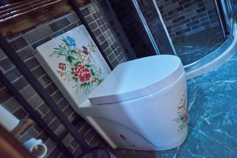 Bathroom, Linxi Xiaoyin Homestay, Lishui