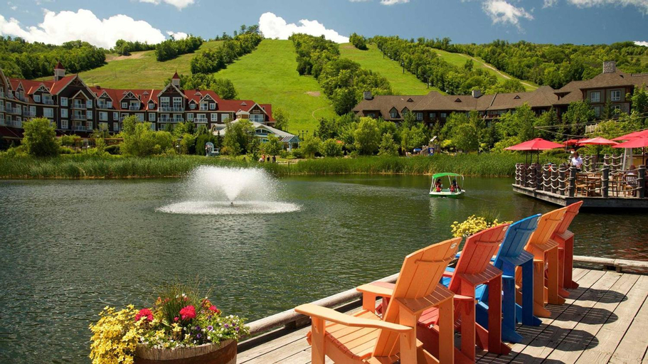 Others 4, Great Location, Pool, Blue Mountain 2 BDRM Dream, Grey