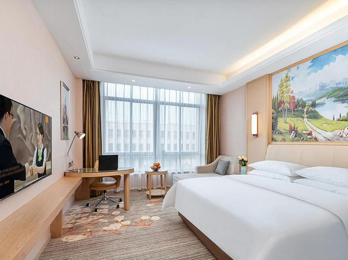 Bedroom 2, Vienna Hotel Jiangsu Danyang Glasses Market High-Speed Railway Station Dabo, Zhenjiang