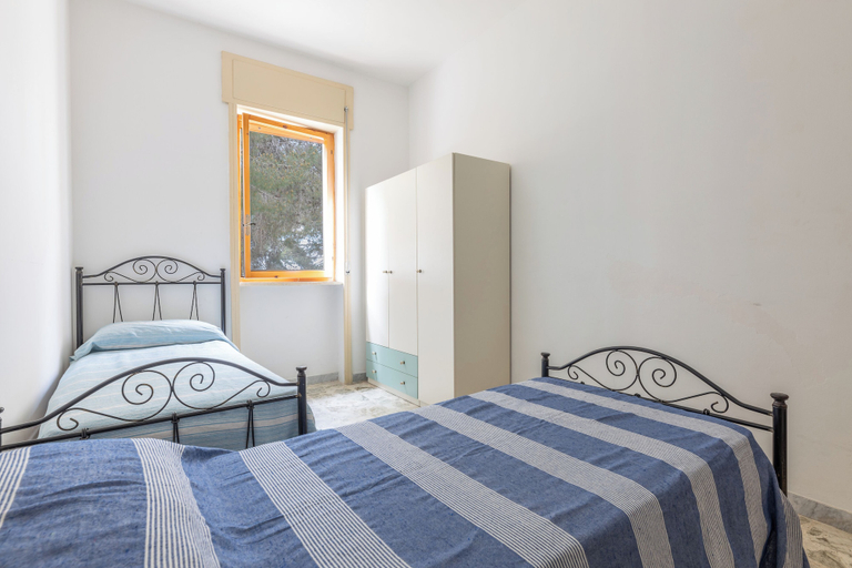 Bedroom 2, Dante Apartment With Ac In Gallipoli, Lecce