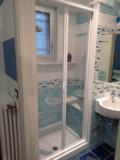 Bedroom 3, Casa Baia Azzurra, Savona