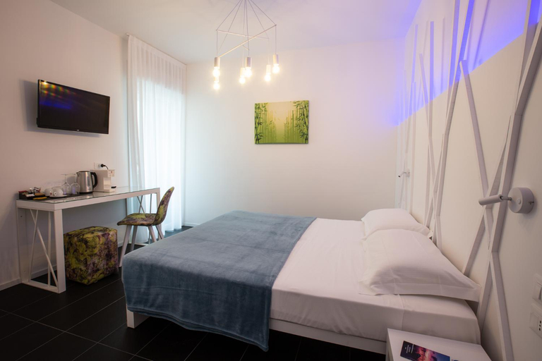 Others 4, Sunrise Rooms, Gorizia