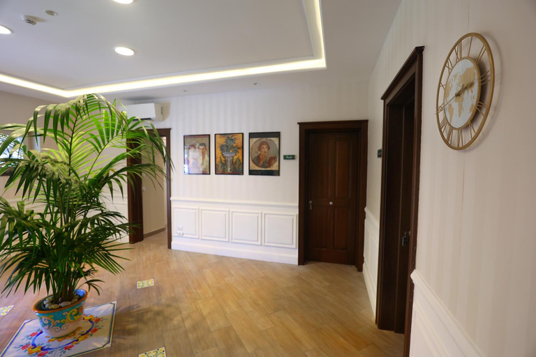 Others 5, B&B Green Oasis, Napoli