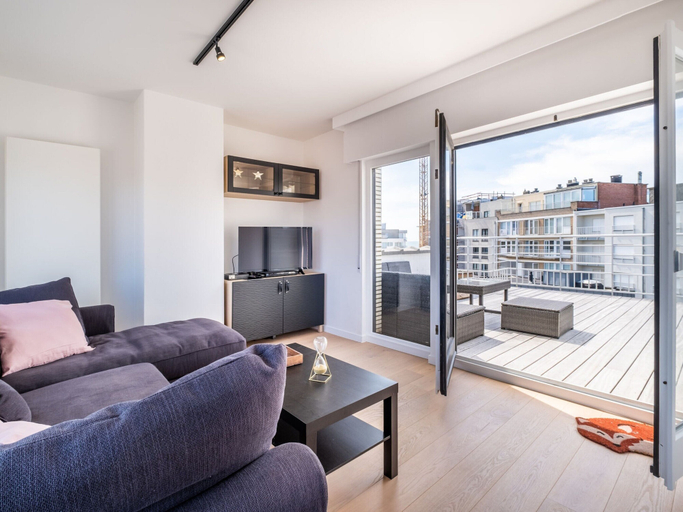Living area, Aosta 503 Penthouse in Koksijde on the Beach, West-Vlaanderen