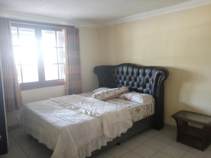 Bedroom 4, Lippo Carita Selatan, Serang
