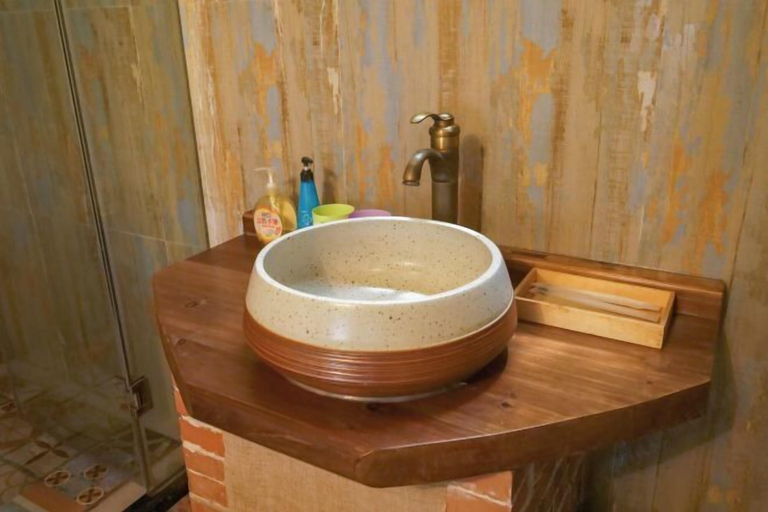 Bathroom 3, Heyang Jiyi Hostel, Lishui