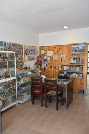 Others 4, Complejo Turistico Hostal Madryn, Biedma