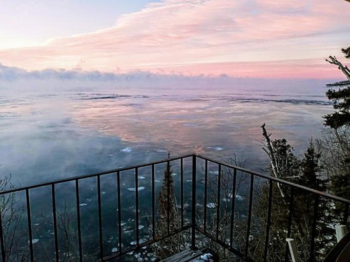 Others 5, Cliff Dweller on Lake Superior, Cook