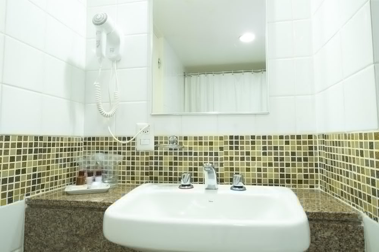 Bathroom 3, Savoy Othon, Rio de Janeiro