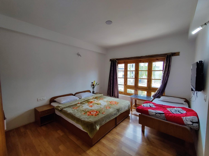 Others 4, Jig Gyas Guest House, Leh