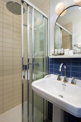 Bathroom 5, Hôtel Villa Romantic & Spa 4*, Paris